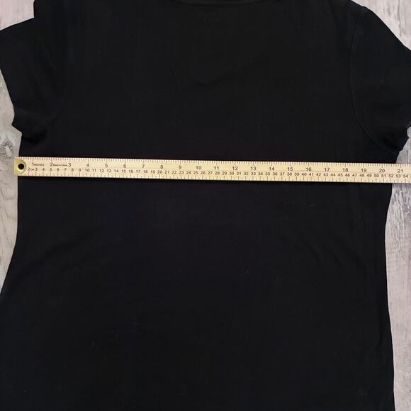 Croft & Barrow Essential V-Neck Short Sleeve Tee - Picture 4 of 4